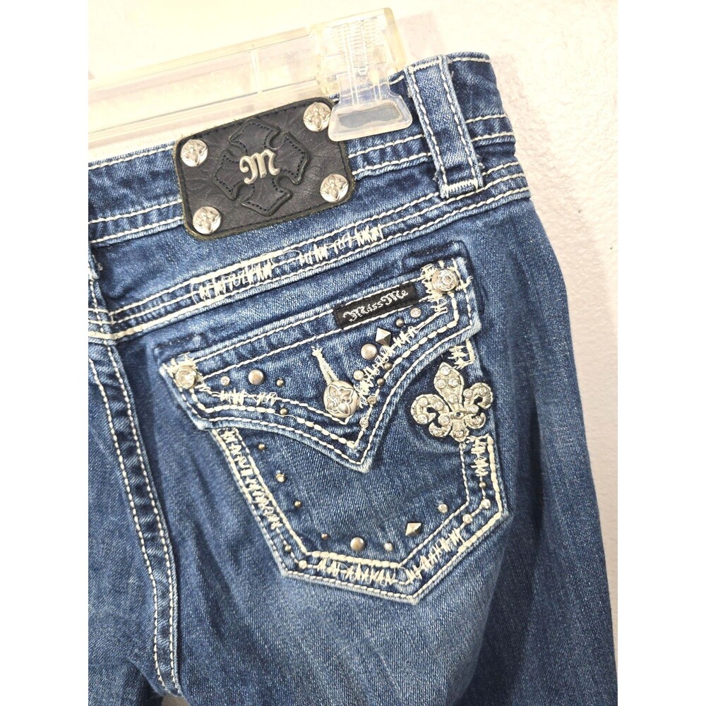 Miss Me Easy Bermuda Women's 28 Low Rise Blue Denim Jorts Y2K flap pockets AJ